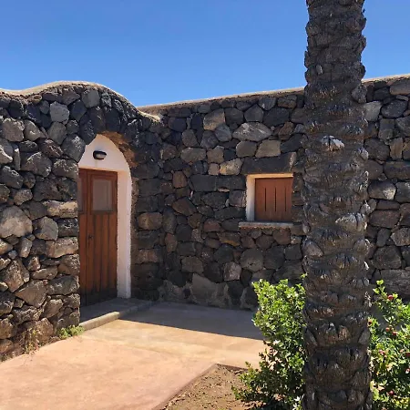 Dammusi Bent El Rion Holiday home Scauri (Sicily)